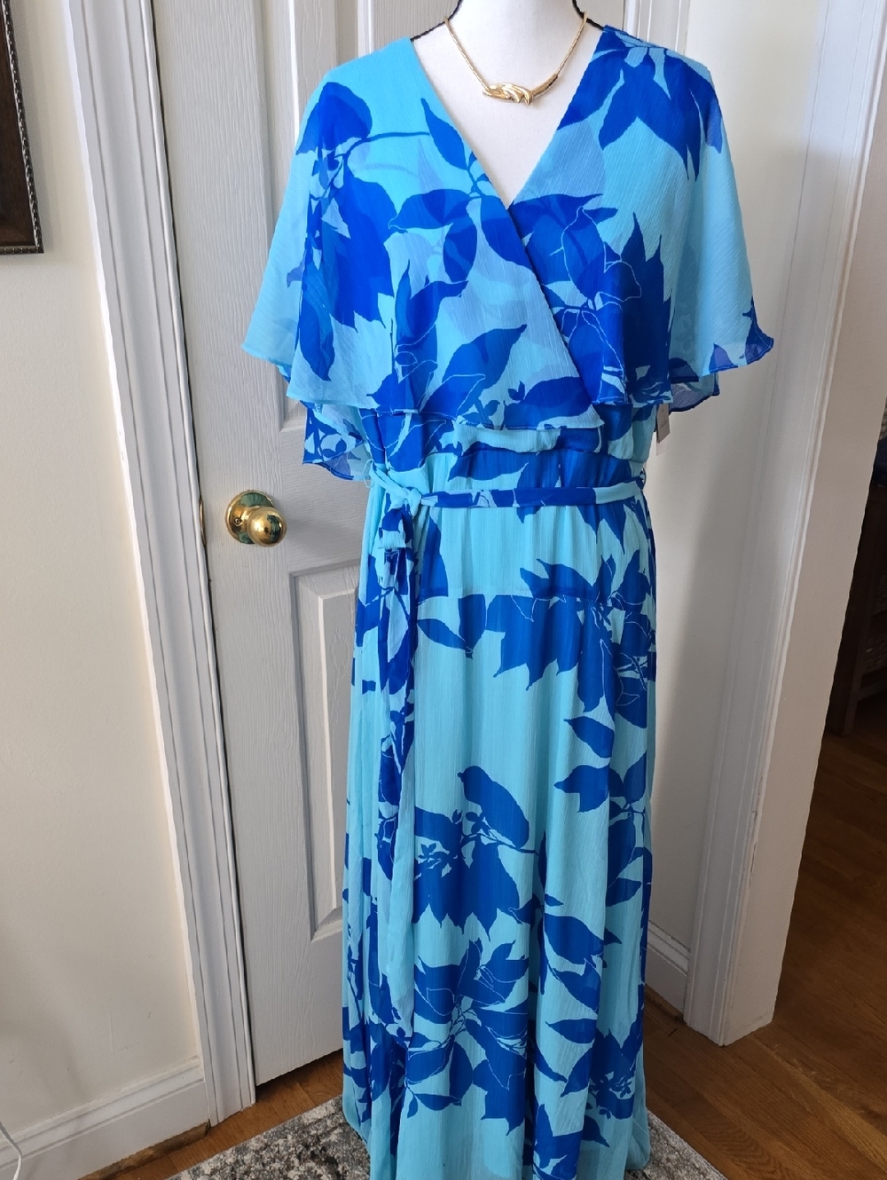 DANNY AND NICOLE WOMEN'S BLUE FLORAL PLUS SIZE LONG SUMMER DRESS SIZE 16W
